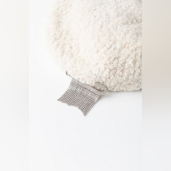 NWT FRENCH GIRL CHIC TEDDY BERET WITH RHINESTONE PIN - Picture 2 of 3